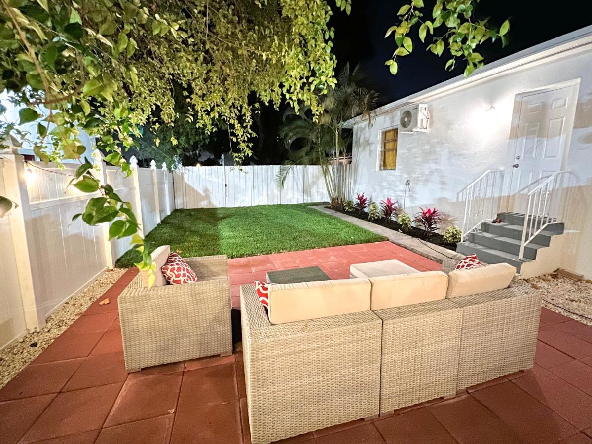 Beautiful Casita With King Bed And Private Patio Close To Calle 8, Mia Airport, Coral Gables Miami Exterior foto